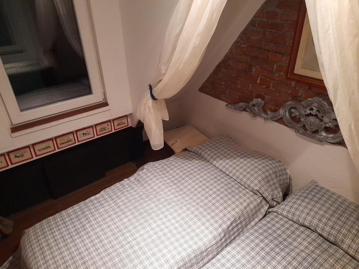 Cottage Sotto Il Faggio Centenario Ameno Exterior foto